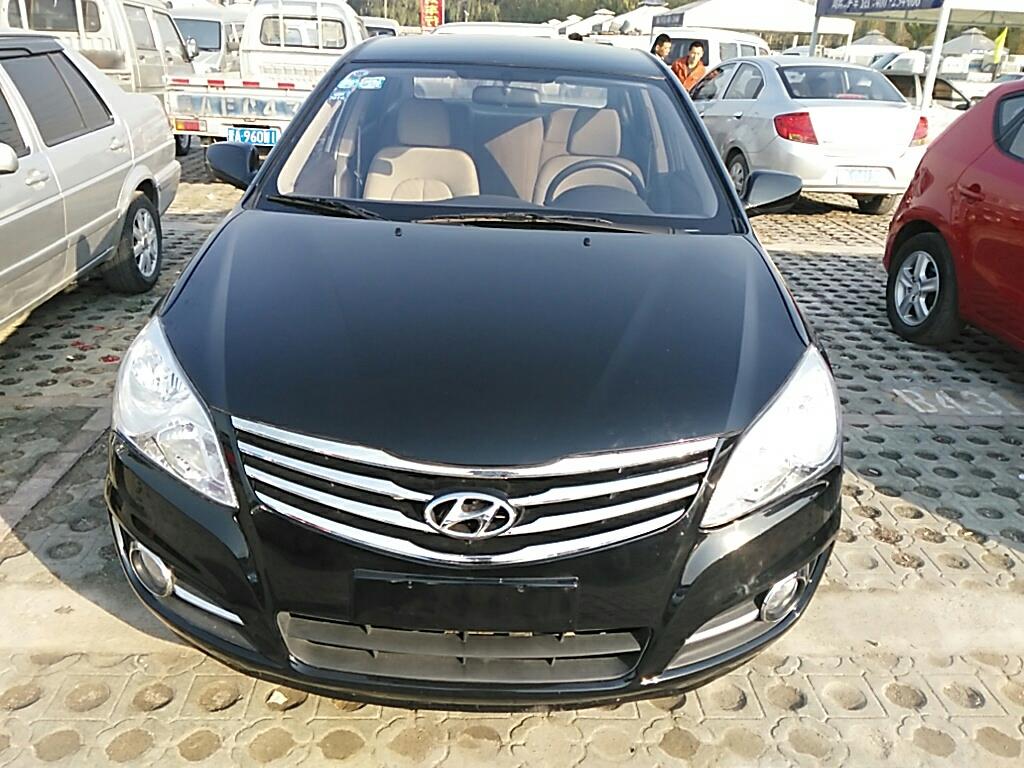 本车实店看车(非营运车辆、非大事故车、非泡水车、非失火车和不涉及法律纠纷的车辆)照片为真实拍摄。 (外观):踏实稳重,时尚大气; (内饰):做工精良,设计中规中矩; (空间):宽敞大方,驾乘舒适; (动力):充足稳健,变速箱平顺性佳; (操控):底盘扎实,刹车性能好,可控性强; (油耗):尚可,在接受范围内; (承诺):实车照片,手续齐全,年检有效,过户提档放心,车况良好,使用舒心。 有意者实体店看车价格可议,让您放心购买。本公司提供二手车购车、评估、贷款服务等一站式办理,欢迎来电咨询。